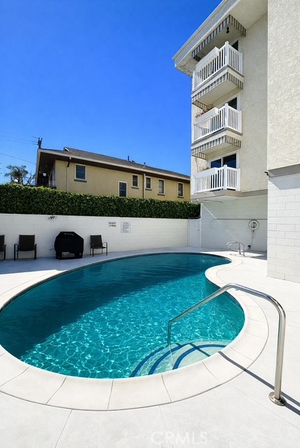 363 Newport Avenue 319