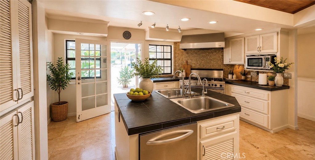 3918 Valle Del Sol