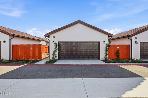 Tiny photo for 1131 W 2nd Street, Oxnard, CA 93030 (MLS # V1-34410)