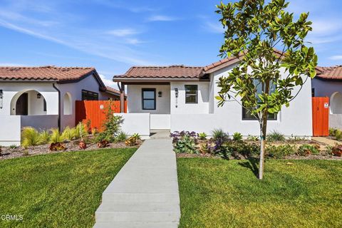 Tiny photo for 1131 W 2nd Street, Oxnard, CA 93030 (MLS # V1-34410)