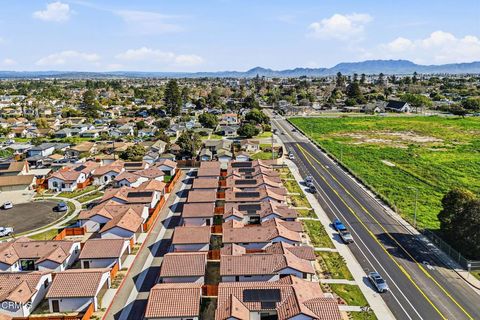 Tiny photo for 1131 W 2nd Street, Oxnard, CA 93030 (MLS # V1-34410)