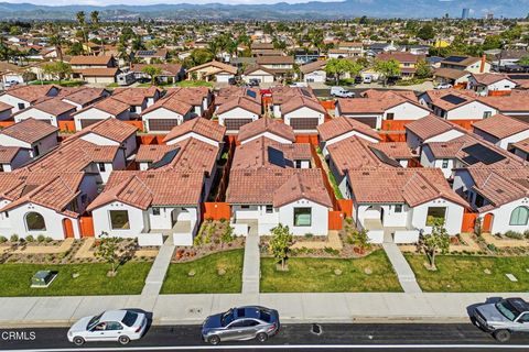 Tiny photo for 1131 W 2nd Street, Oxnard, CA 93030 (MLS # V1-34410)