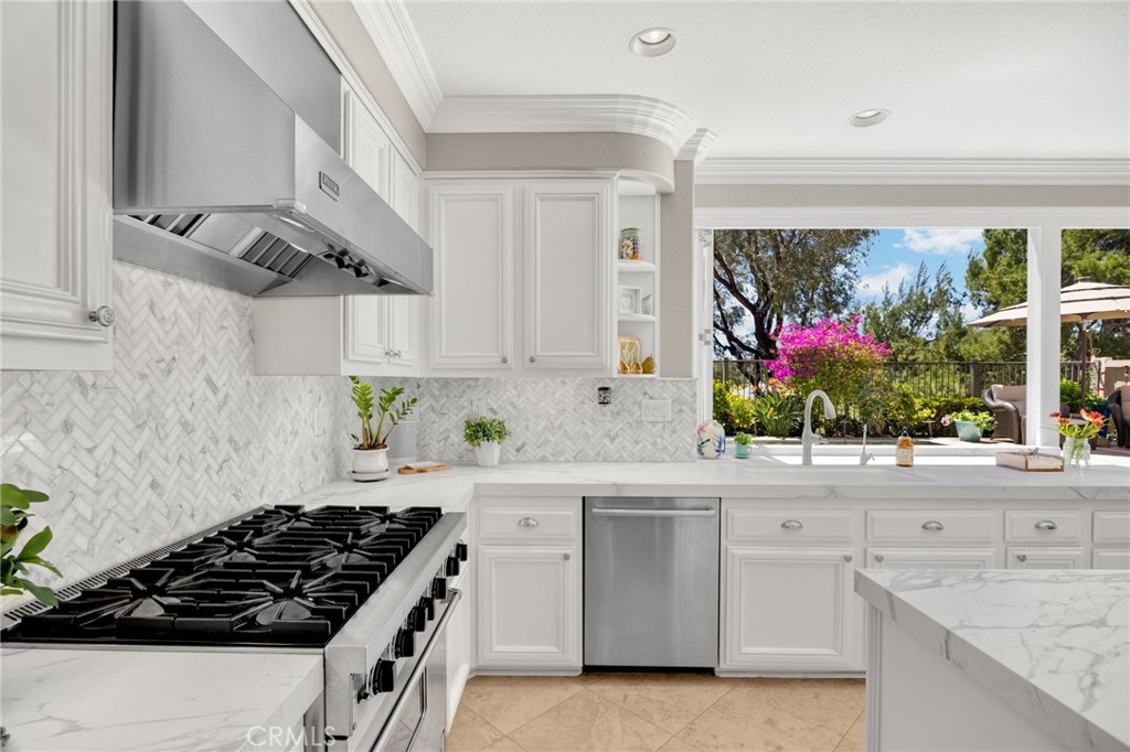 San Clemente, California, 92673, United States, 4 Bedrooms Bedrooms, ,3 BathroomsBathrooms,Residential,Active,2038942