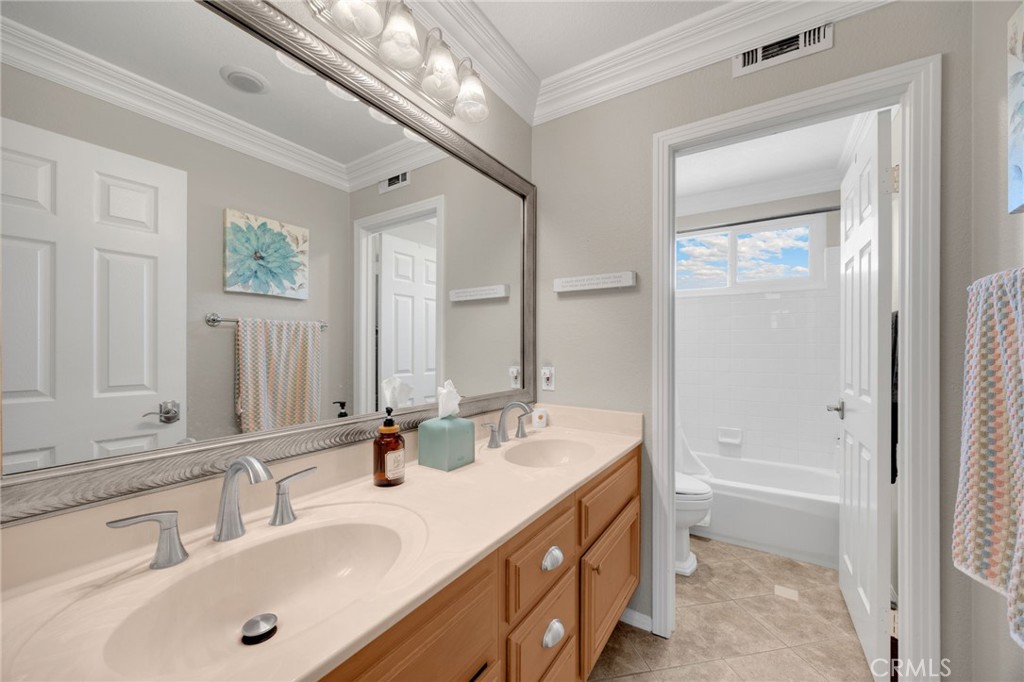 San Clemente, California, 92673, United States, 4 Bedrooms Bedrooms, ,3 BathroomsBathrooms,Residential,Active,2038942