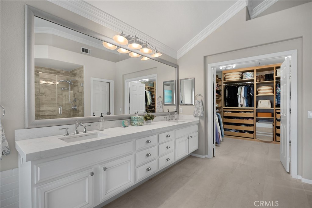 San Clemente, California, 92673, United States, 4 Bedrooms Bedrooms, ,3 BathroomsBathrooms,Residential,Active,2038942