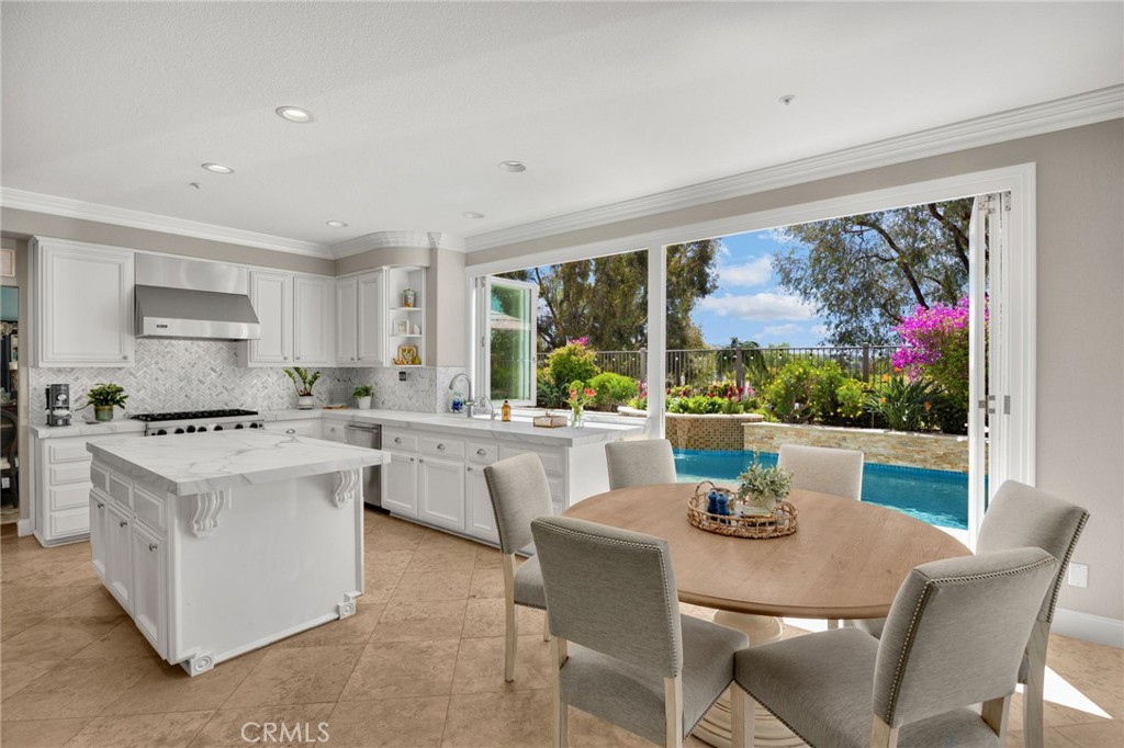 San Clemente, California, 92673, United States, 4 Bedrooms Bedrooms, ,3 BathroomsBathrooms,Residential,Active,2038942