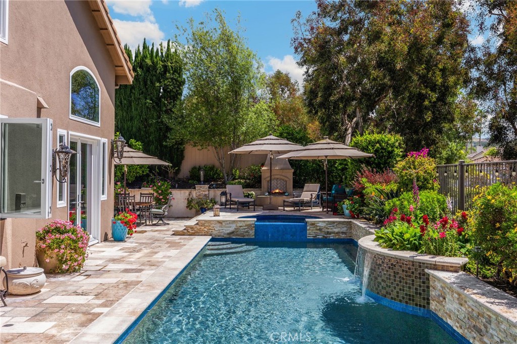 San Clemente, California, 92673, United States, 4 Bedrooms Bedrooms, ,3 BathroomsBathrooms,Residential,Active,2038942