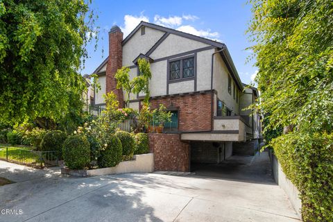 Photo of 11940 Weddington Street #19, Valley Village, CA 91607 (MLS # P1-24196) Photo of 11940 Weddington Street #19, Valley Village, CA 91607 (MLS # P1-24196)