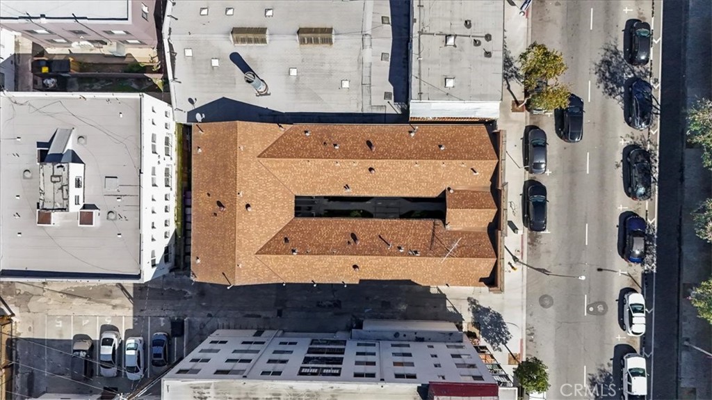 625 E Broadway