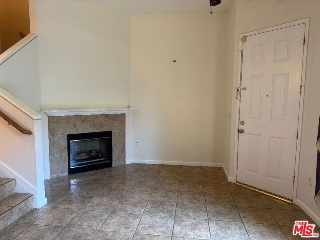 Photo of 4600 Don Lorenzo Drive #13, Los Angeles, CA 90008 (MLS # 25554561)