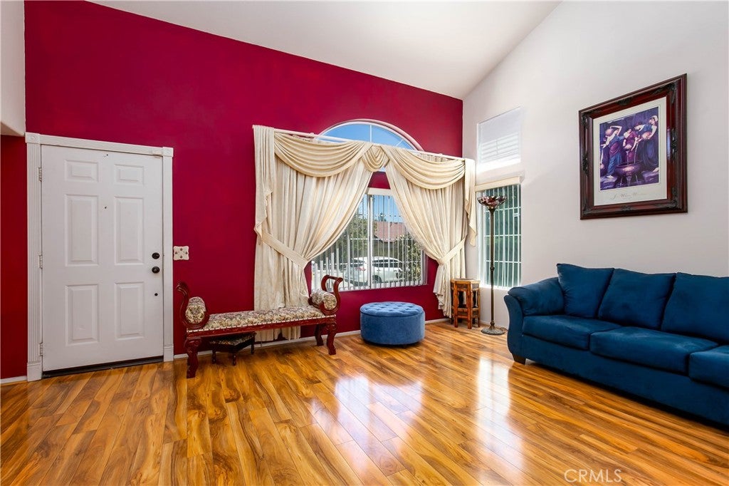 5730 E Avenue R11