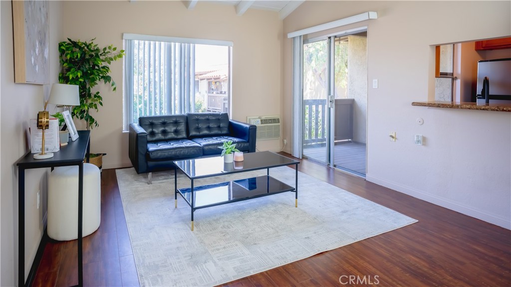 Welcome to 1345 Cabrillo Park Dr #B14, a charming and well-maintained 1-bedroom, 1-bath condo located in the highly desirable gated community of Monterey Villas in Santa Ana. This upstairs unit features vaulted ceilings, a private balcony, and an open layout that feels bright and airy.
Enjoy resort-style amenities including a pool, spa, fitness center, BBQ area, tennis courts, and on-site laundry. The home comes with two parking spaces—one assigned and one first-come, first-served with a permit.
Perfectly located near the 5, 55, and 22 freeways, this home offers easy access to shopping, dining, and major schools and universities. Just steps from Cabrillo Park and within a well-rated school district, this lovingly cared-for home is ideal for first-time buyers, students, or investors.
Don’t miss your chance to own in one of Santa Ana’s most convenient and vibrant communities—schedule your private showing today!