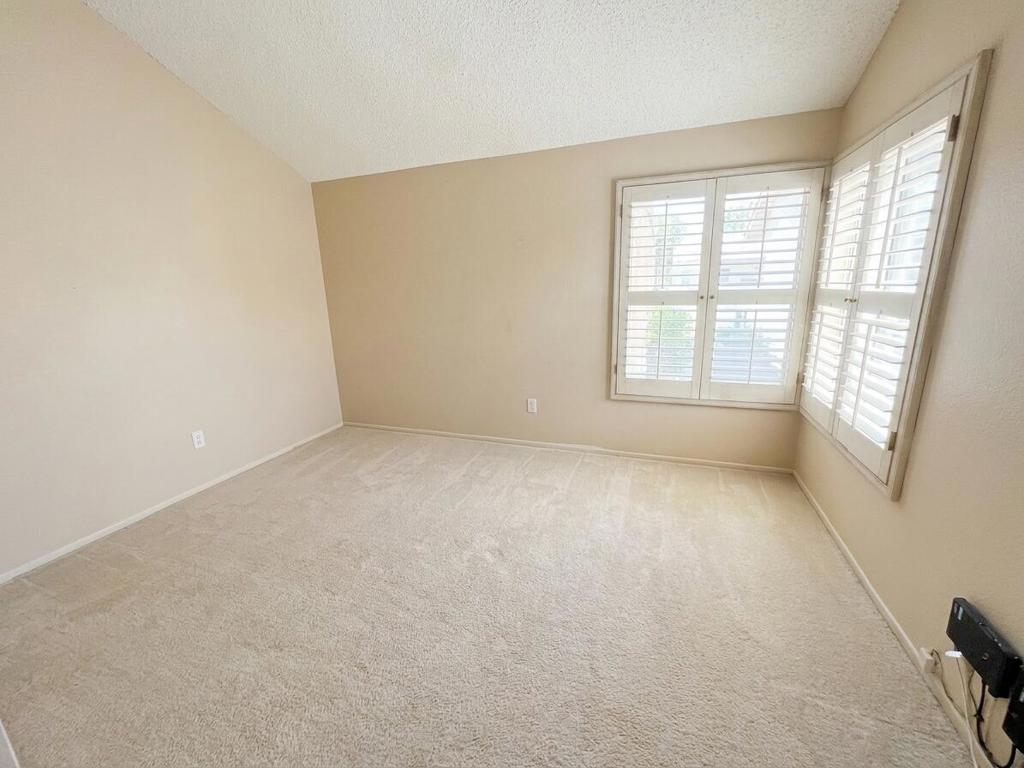 49368 Eisenhower Drive