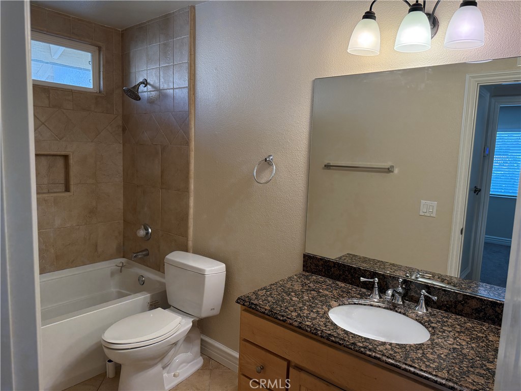 Award (AWAR) - Residential Lease