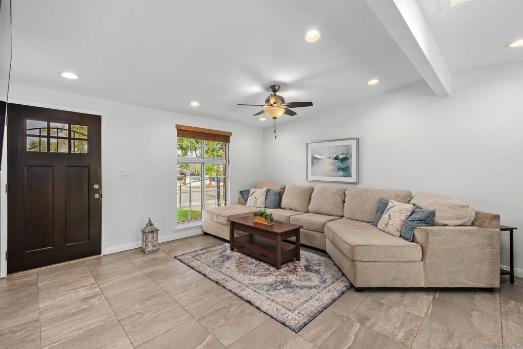 1139 Oneonta Ave