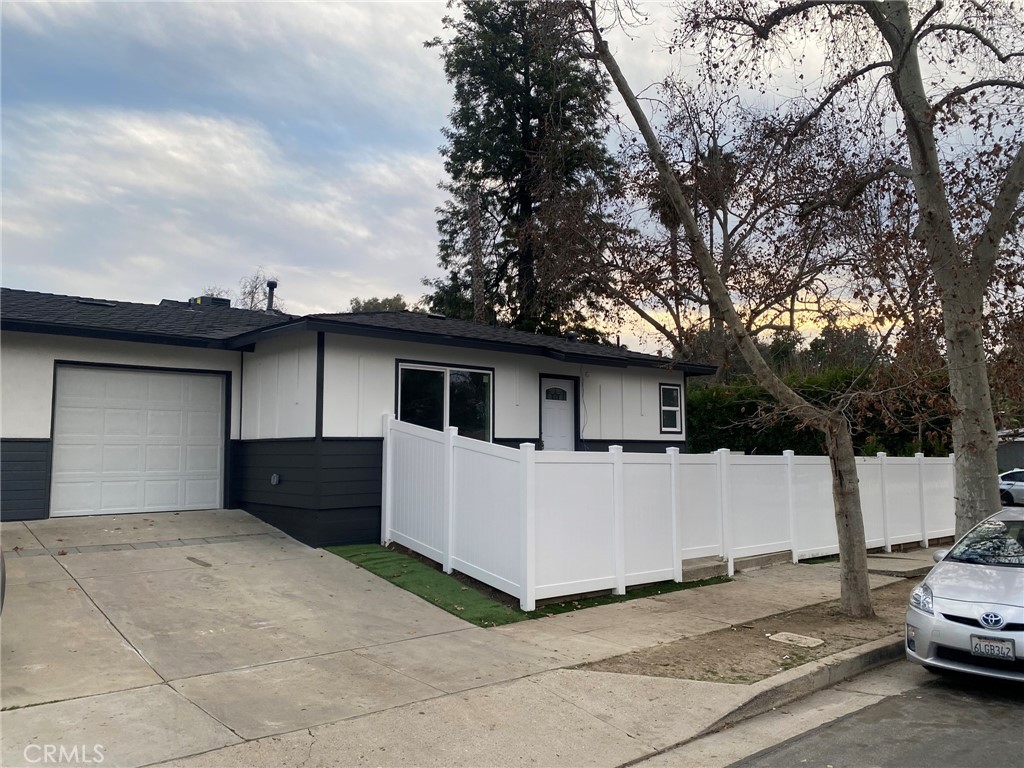 Charming house like duplex, all new construction. This property has 2 bedrooms +2 full bathrooms, Living Room, new open plan Kitchen , new cabinets, quartz counter tops, Laundry room. Garage has been remodeled and can be used as exercise room/ office. house has been totally remodeled and has central heating and air-conditioning, refrigerator, dishwasher, washer and dryer, gas stove range, private yard new large covered Patio deck, 1 space parking on driveway + Street parking . large and private yard, gardening service included, great location South of Ventura blvd, 20 min. to the beach, near Warner center, Whole foods, Trader Joe's, Topanga Mall, shops and restaurants. Tenant pays for utilities owner pays for gardener