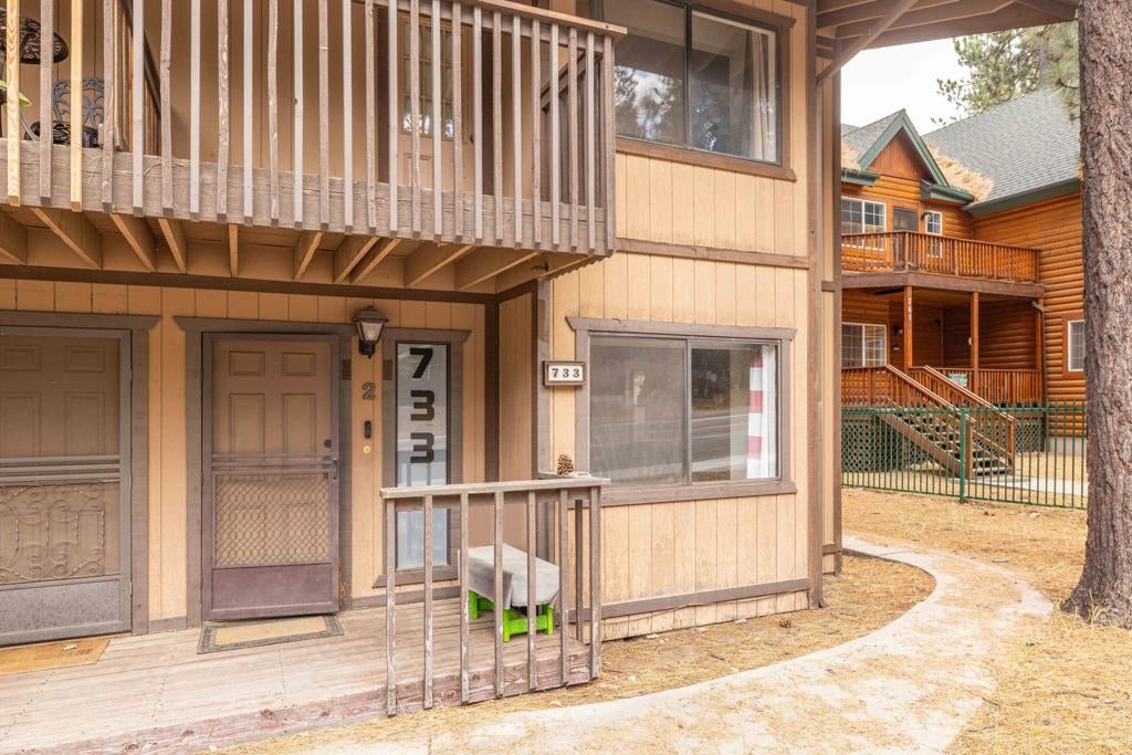 733 Summit Boulevard 2
