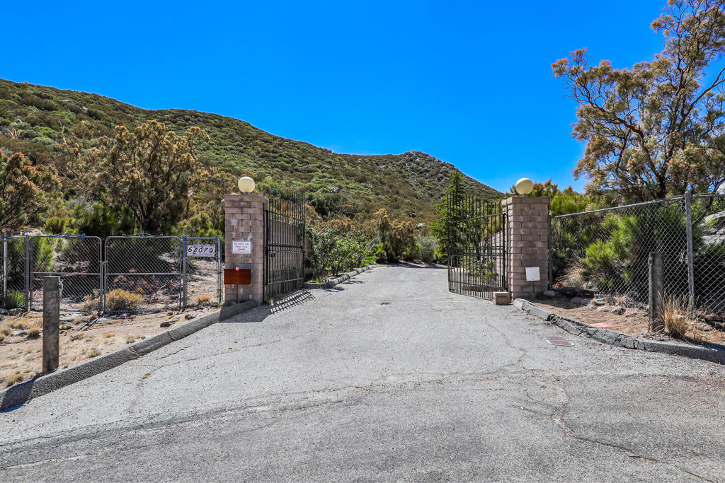 67079 Ribbonwood Drive