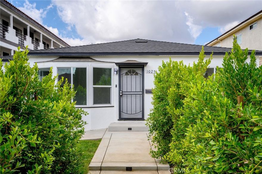 Fully Updated Main House * 3 Bedrooms / 2 Bathrooms * 1,100sqft * Bright * Large Living Room * Laminate Floors * Recessed Lighting * Central A/C & Heat * Updated Kitchen * Laundry Inside * Patio * No Pets * Water Included * Tenant Pays Gas & Power * 2 Car Parking