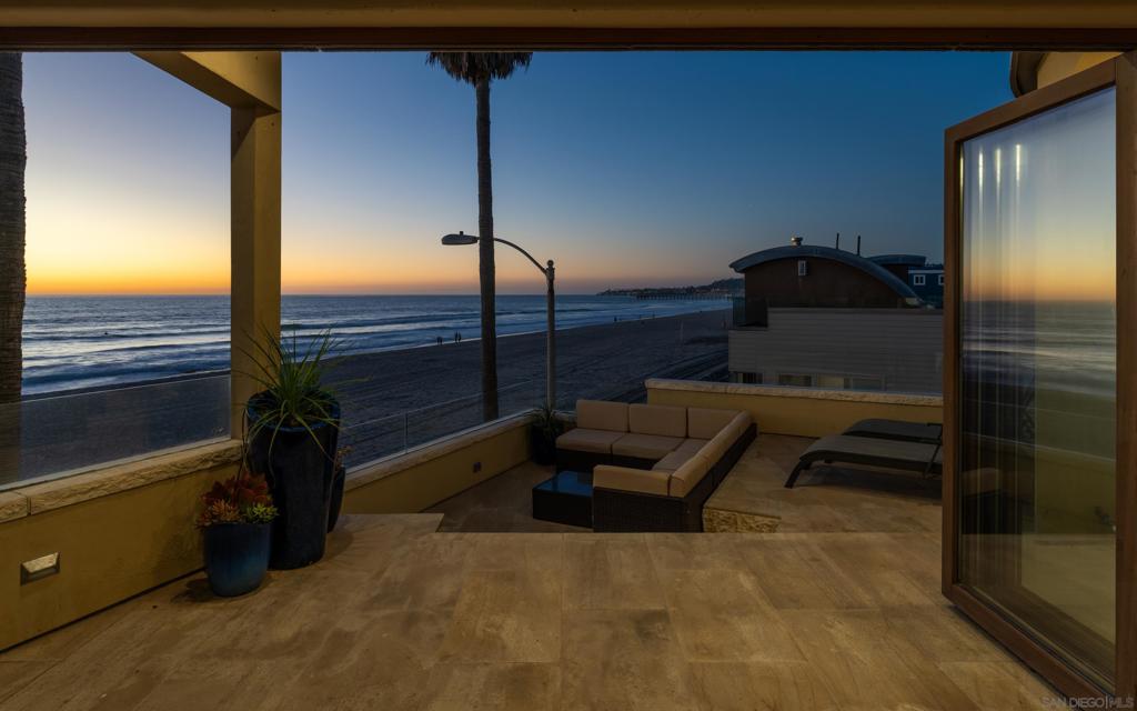 Mission Beach - Residential