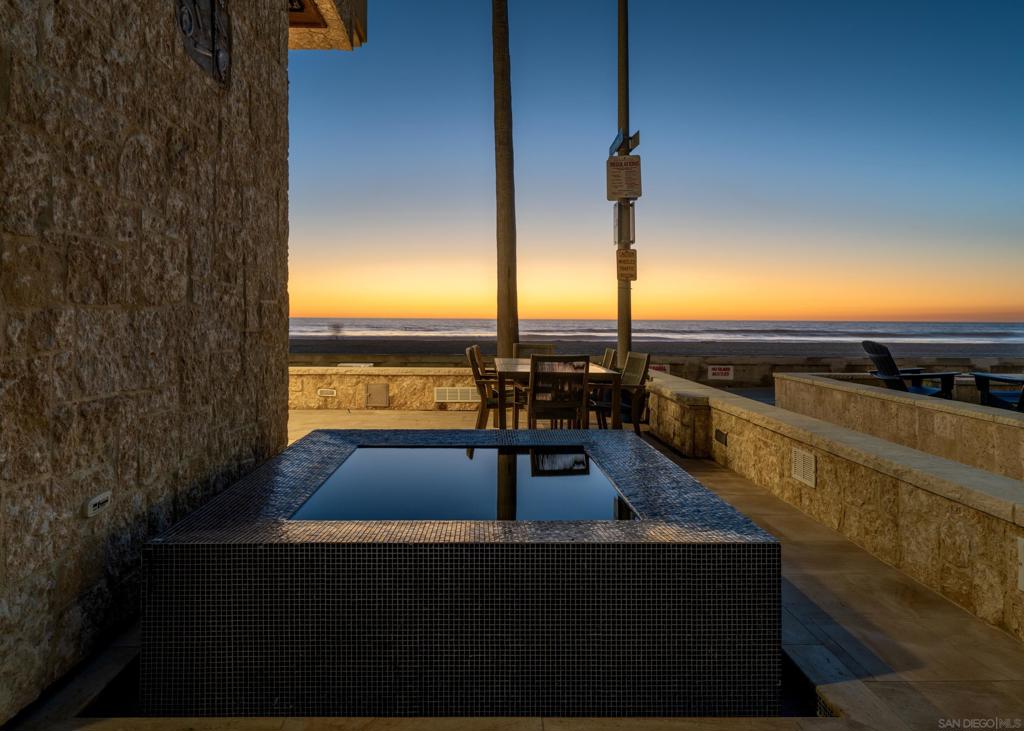 Mission Beach - Residential