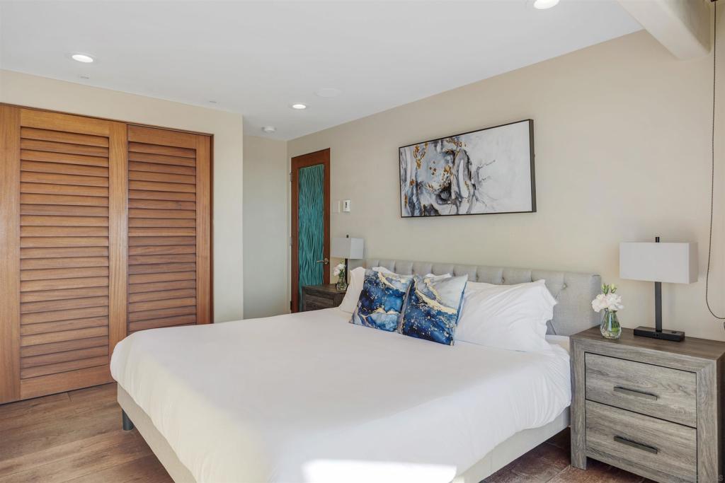 Mission Beach - Residential