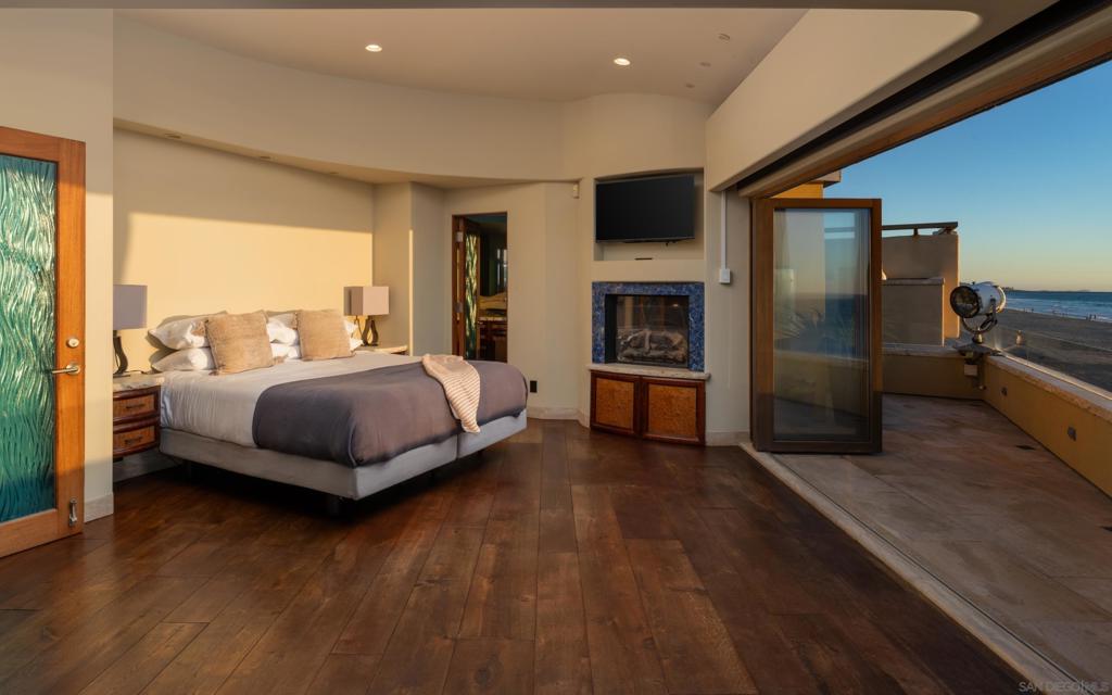 Mission Beach - Residential