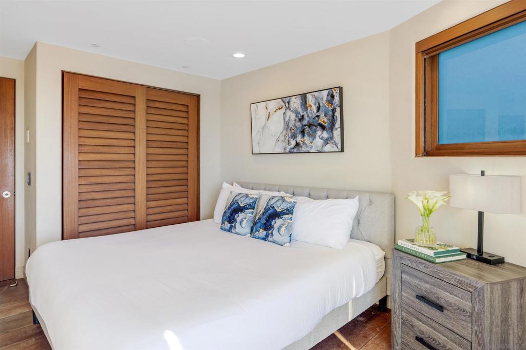 Mission Beach - Residential