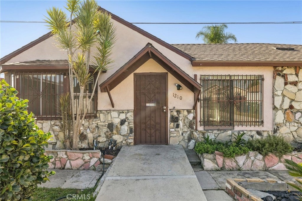 1210 W 134th