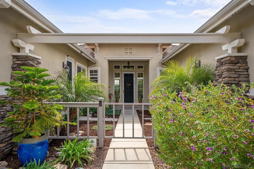 1812 Hayden Ranch Rd