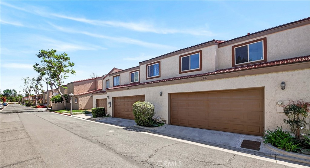 1306 Calle Grande 69