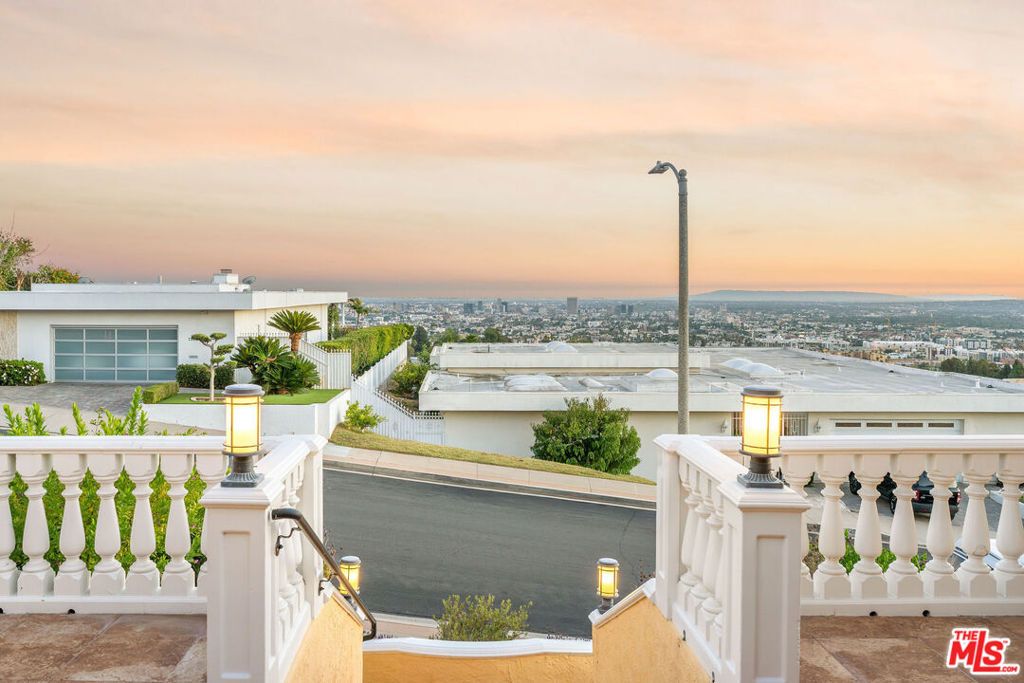 Photo of 2315 N Hobart Boulevard, Los Angeles, CA 90027 (MLS # 26647889)