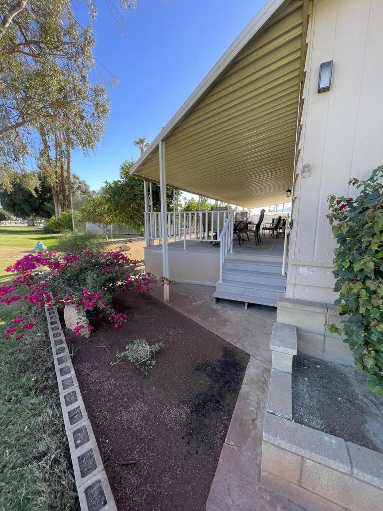 Tri Palm Estates - Manufactured In Park