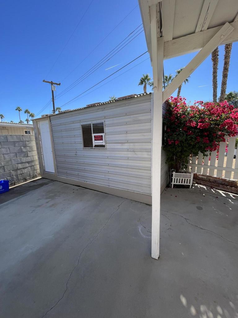 Tri Palm Estates - Manufactured In Park