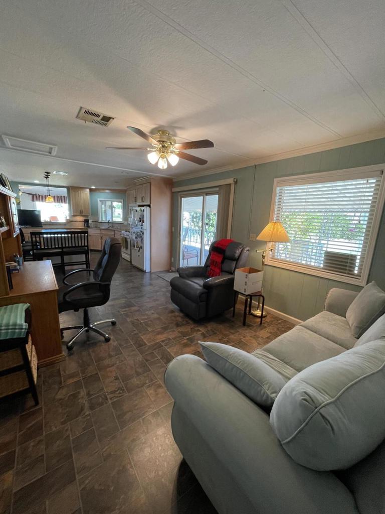 Tri Palm Estates - Manufactured In Park