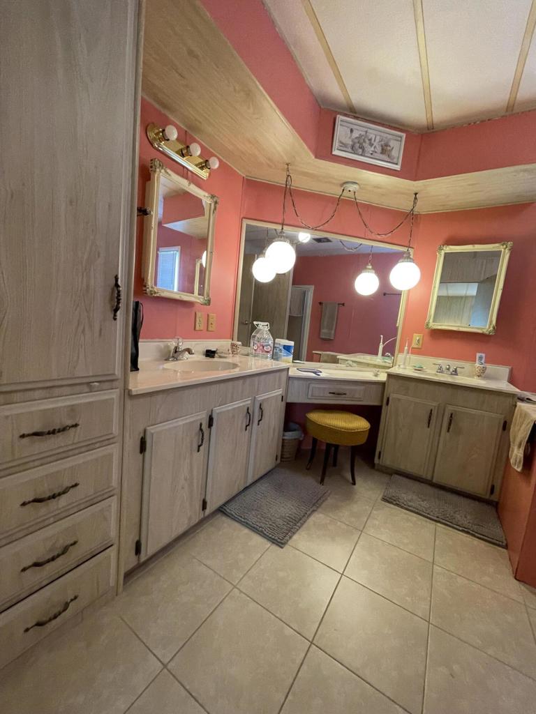 Tri Palm Estates - Manufactured In Park