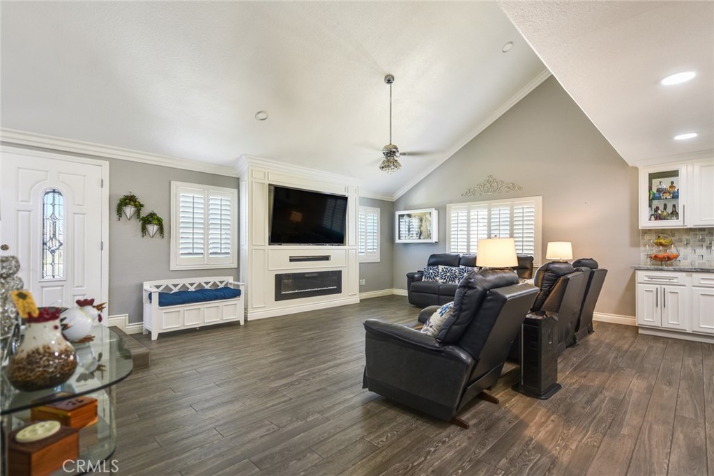 12319 Orange Place
