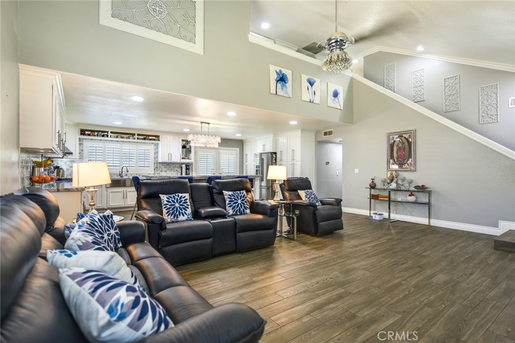 12319 Orange Place