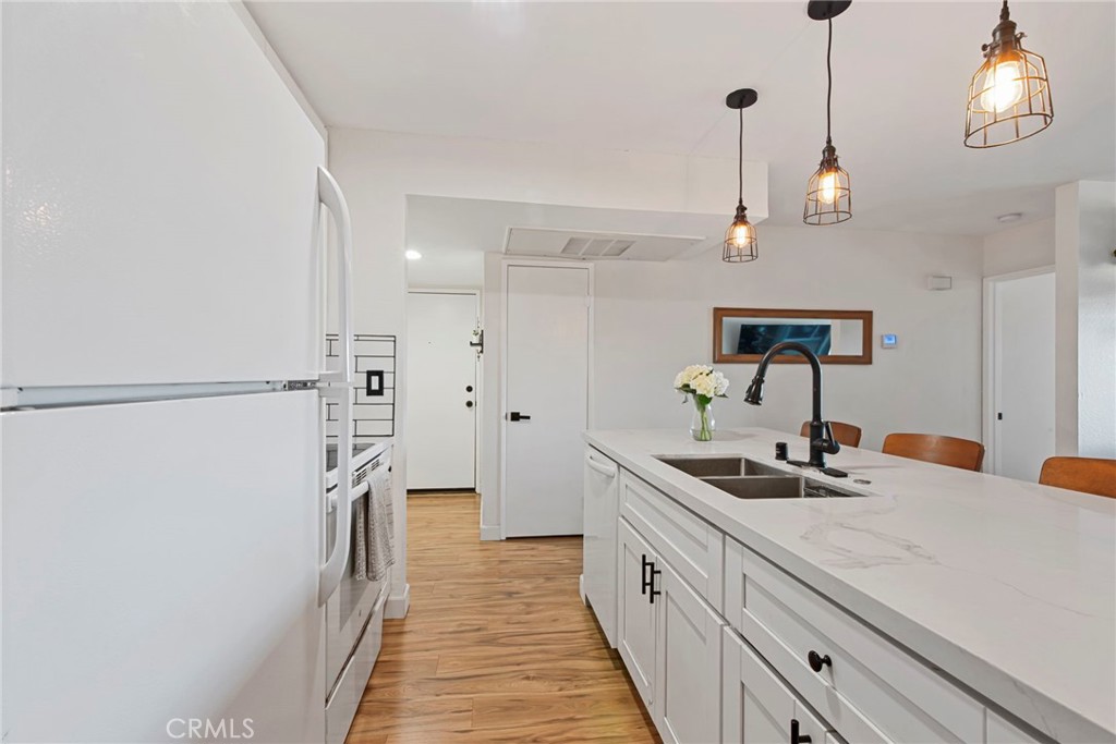 31940 Del Cielo Este D5