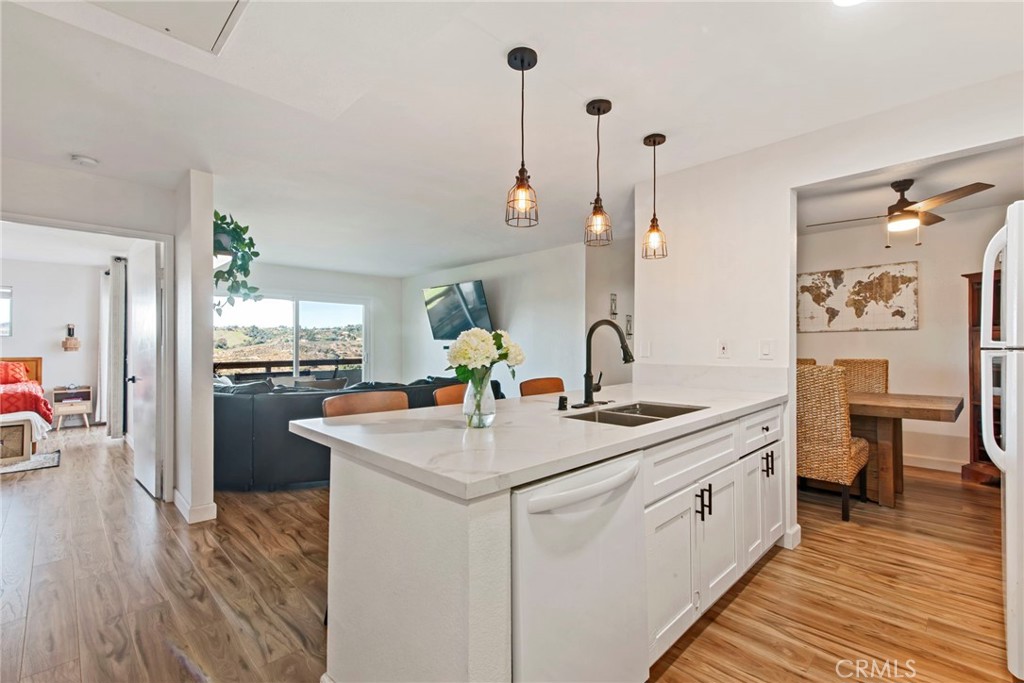 31940 Del Cielo Este D5