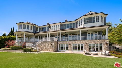 Photo of 1676 Alta Mura Road, Pacific Palisades, CA 90272 (MLS # 26647569)