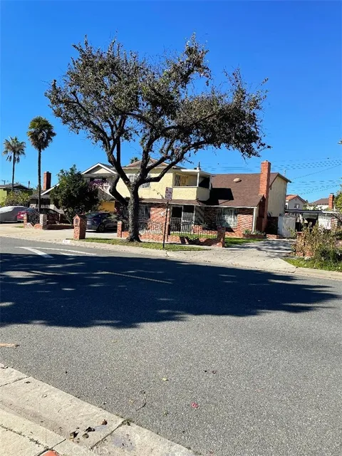 825 E Claude St, Carson, CA 90746 - MLS#: OC26017267