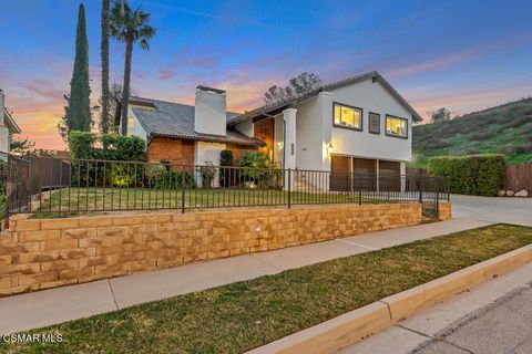 Photo of 5247 Dantes View Drive, Calabasas, CA 91301 (MLS # 224000031)