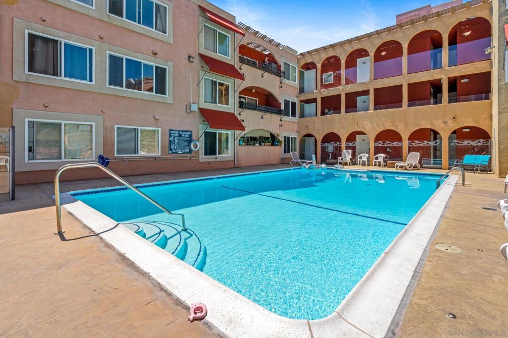 860 Turquoise Street 227