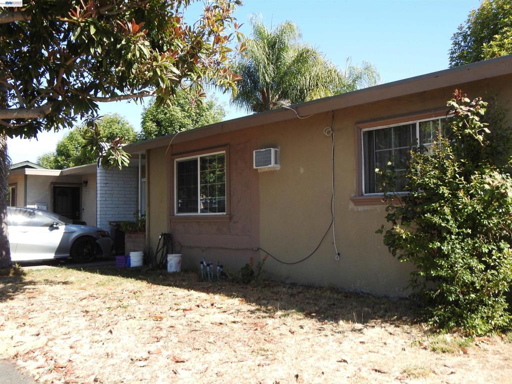 24074 Dotson Ct