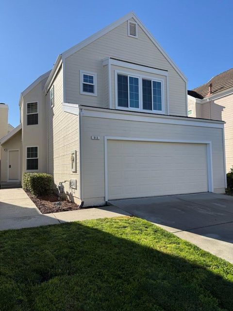 Photo of 513 Glenmoor Cir, Milpitas, CA 95035 (MLS # ML82031875)
