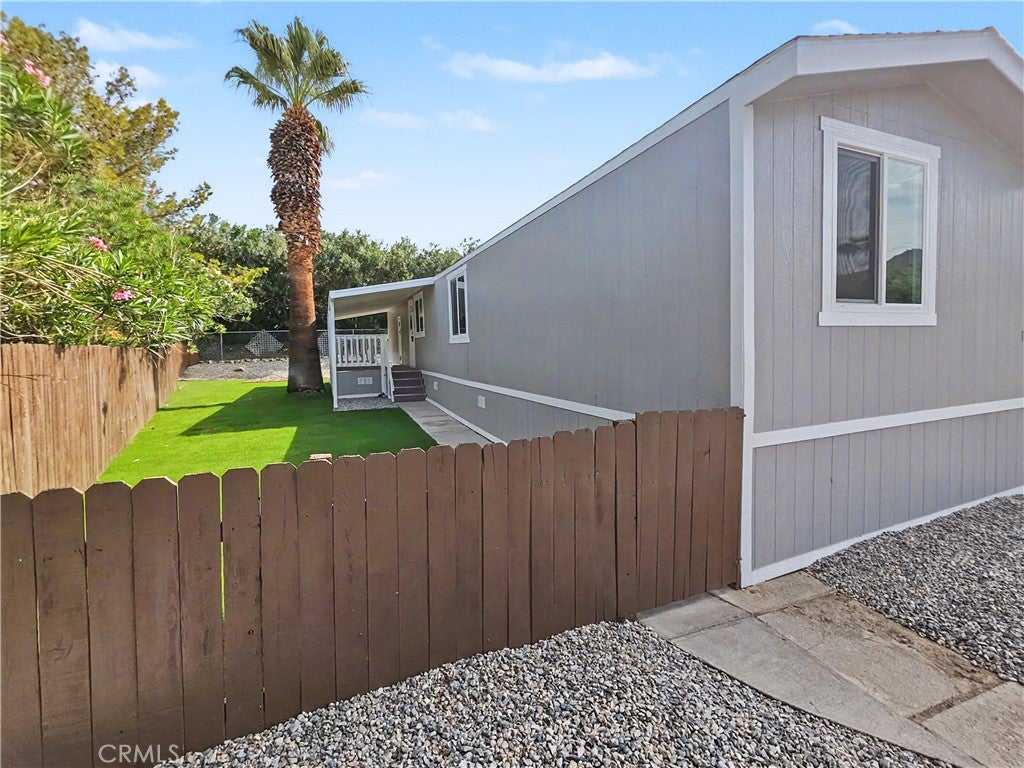 14 Yucca Lane