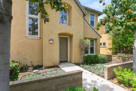 19 Mineral King Irvine CA 92602