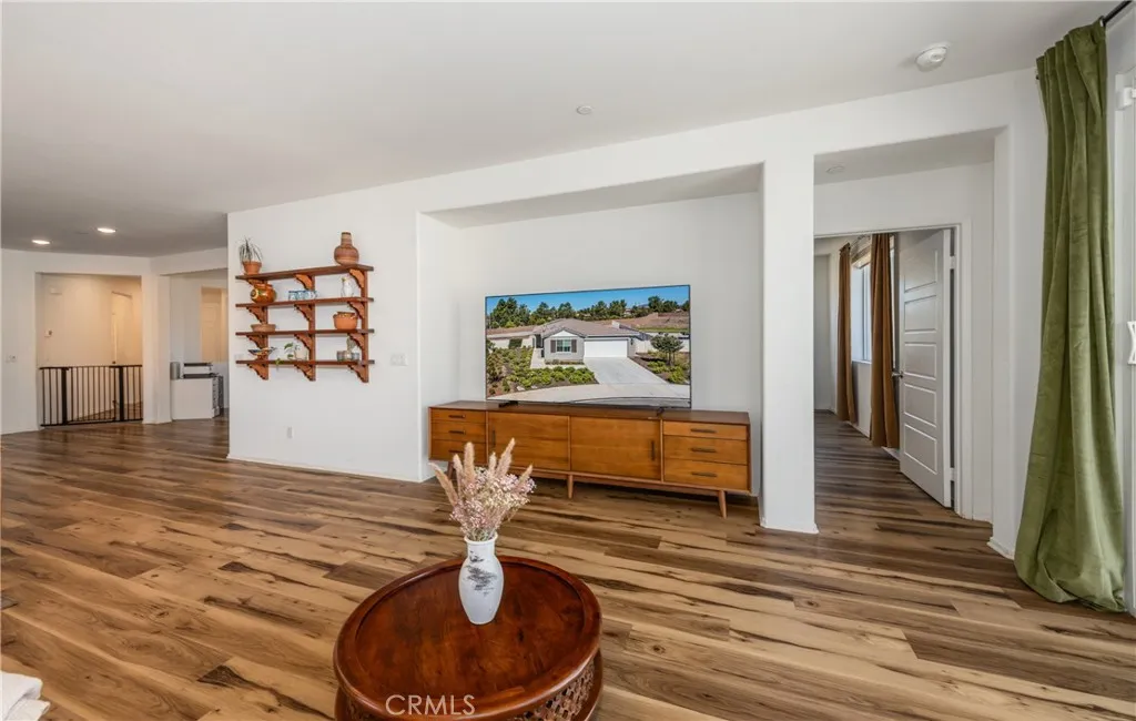 Banning, California 92220, United States, 3 Bedrooms Bedrooms, ,2 BathroomsBathrooms,Residential,Active,196198