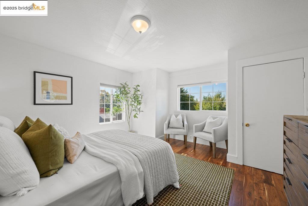 ELMHURST - Residential Income